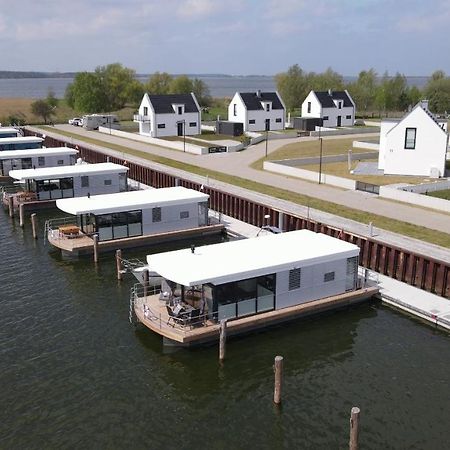 Villa WELL Hausboote mit Shuttle Service zum Strand&Brötchen Service am Morgen&frisch gebackenen Kuchen am Nachmittag Peenemünde Exterior foto